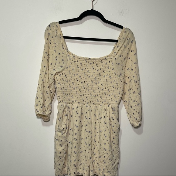 American Eagle Smocked cottagecore milkmaid Romper Cream Floral Square Neck in M - Picture 2 of 11
